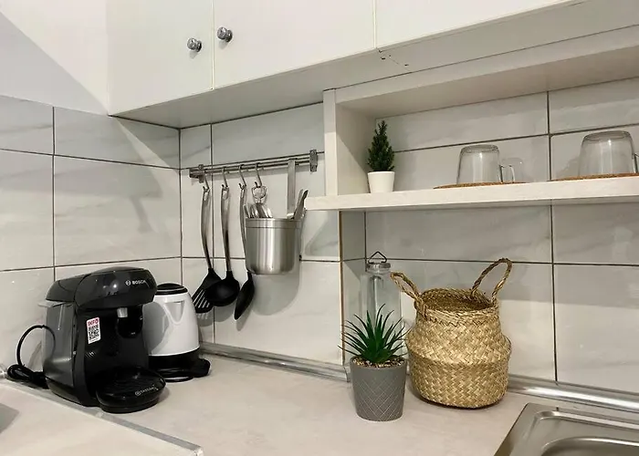 Cozy In Town, Close To The Sea - No 11